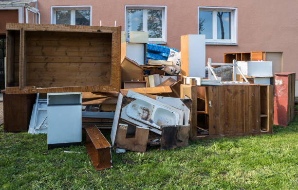 Best Construction Debris Removal  in Roanoke, IN